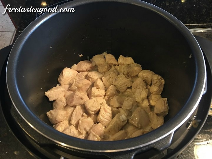 Instant pot smothered chicken 2025