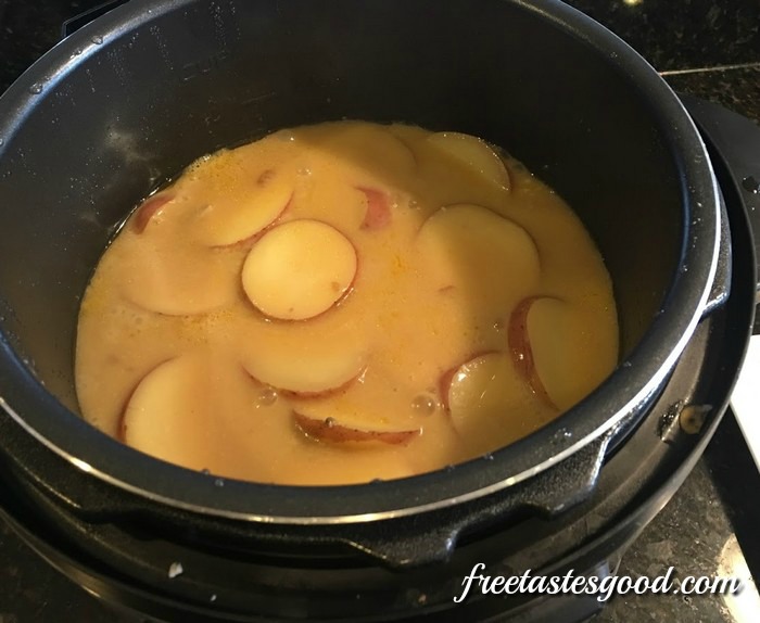 pressure-cooker-smothered-chicken-and-red-potatoes-finished-in-pot-pic